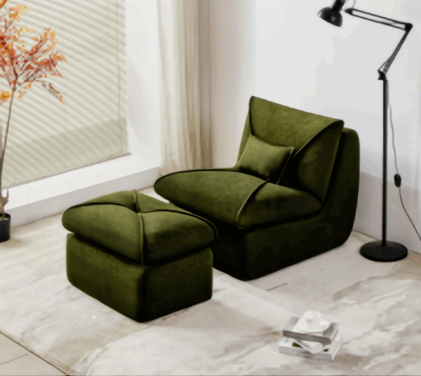Modern hybrid office layout with modular desks and ergonomic chairs