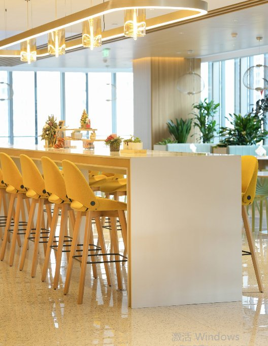 Height adjustable standing desks in a flexible workspace setting