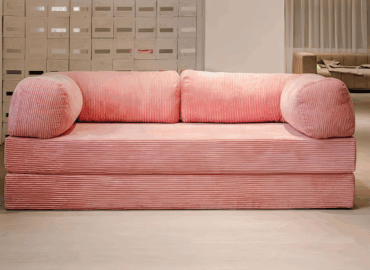 Comparison table showing the benefits of professional furniture procurement services