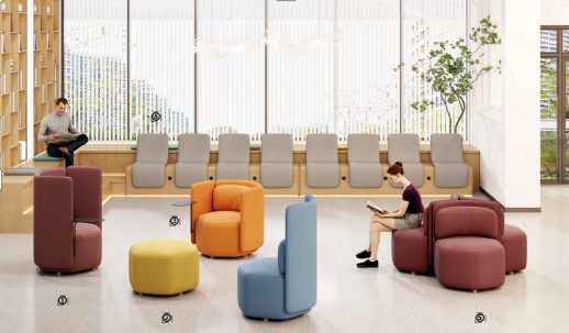 Comparison chart showing the differences between OEM and ODM manufacturing models for office furniture.
