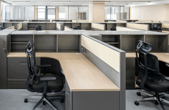How to Choose an Office Furniture Supplier for Workspace Transformation in 2026