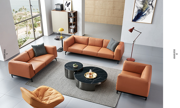 Comparison chart showing benefits of centralized furniture procurement for franchises